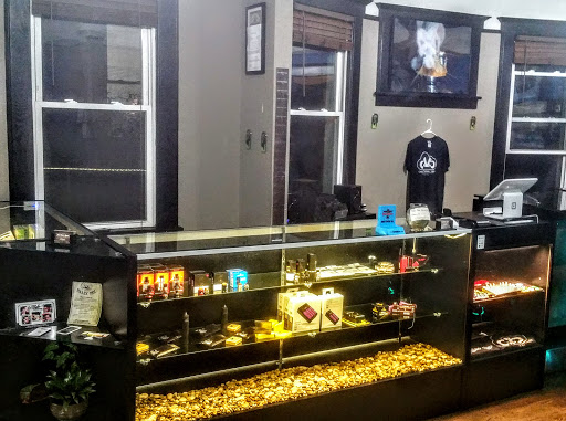 Electronics Store «Cloud Chaser Vapors Vape Shop NJ», reviews and photos, 18 Hussa St, Linden, NJ 07036, USA