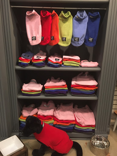 Pet Supply Store «Dog Dish», reviews and photos, 1778 Utica Square, Tulsa, OK 74114, USA