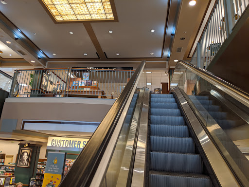 Book Store «Barnes & Noble», reviews and photos, 624 S Green River Rd, Evansville, IN 47715, USA