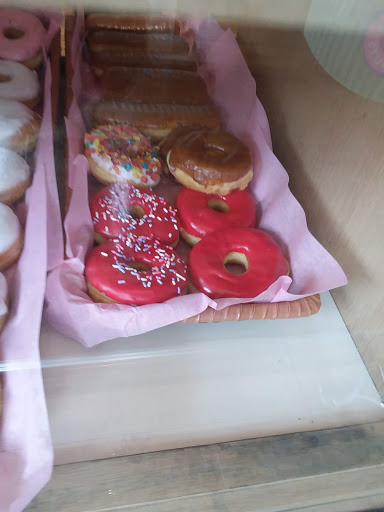 Donut Shop «River Oaks Donuts», reviews and photos, 3601 Westheimer Rd, Houston, TX 77027, USA