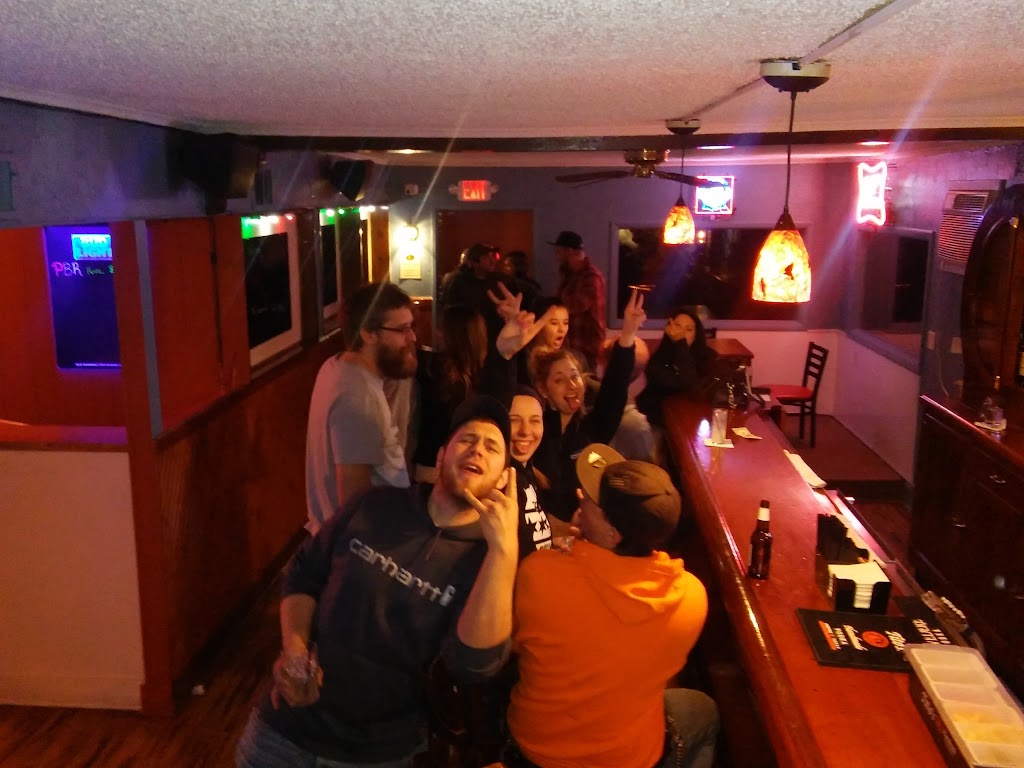 Looney's Pub 60002