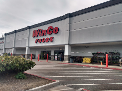 Supermarket «WinCo Foods», reviews and photos, 2511 SE 1st St, Gresham, OR 97080, USA