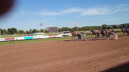 Hippodrome à Beaumont-de-Lomagne