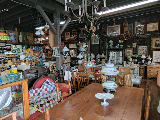 Antique Store «The Country Store», reviews and photos, 3850 Nashville Rd, Franklin, KY 42134, USA