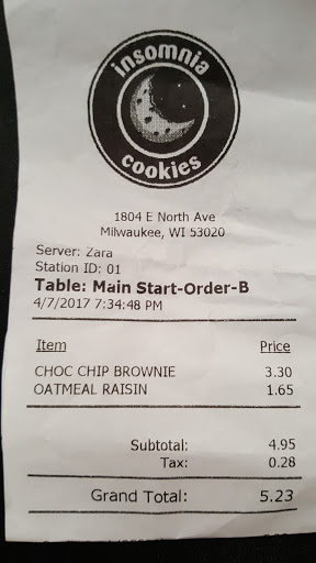 Cookie Shop «Insomnia Cookies», reviews and photos, 1804 E North Ave, Milwaukee, WI 53202, USA