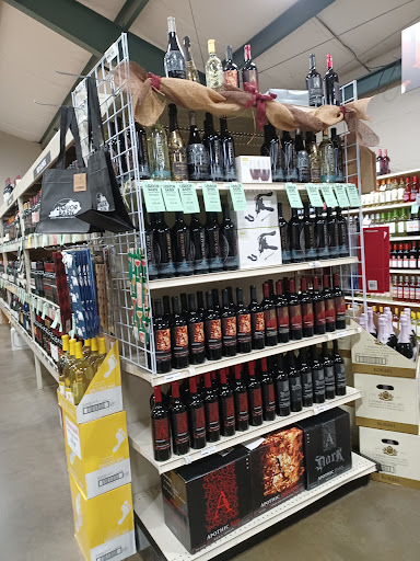 Liquor Store «Liquor Barn Express», reviews and photos, 2005 Versailles Rd, Lexington, KY 40504, USA