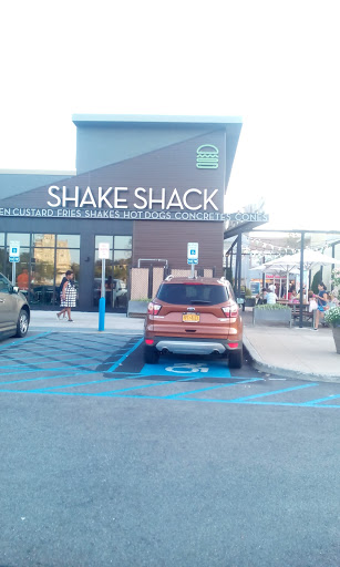 Shopping Mall «Cross County Shopping», reviews and photos, 8000 Mall Walk, Yonkers, NY 10704, USA