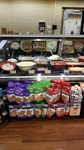 Grocery Store «D & W Fresh Market», reviews and photos, 2181 Wealthy St SE, East Grand Rapids, MI 49506, USA