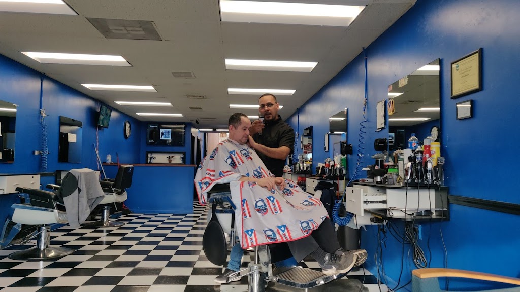 LUIS BARBER SHOP 06475