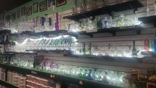 Tobacco Shop «BDT Smoke Shops», reviews and photos, 21640 John R Rd, Hazel Park, MI 48030, USA
