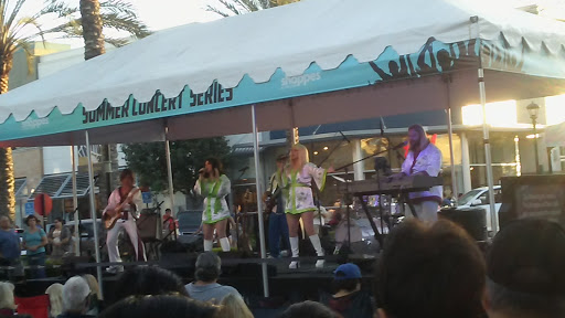 Shopping Mall «The Shoppes at Chino Hills», reviews and photos, 13920 City Center Dr, Chino Hills, CA 91709, USA