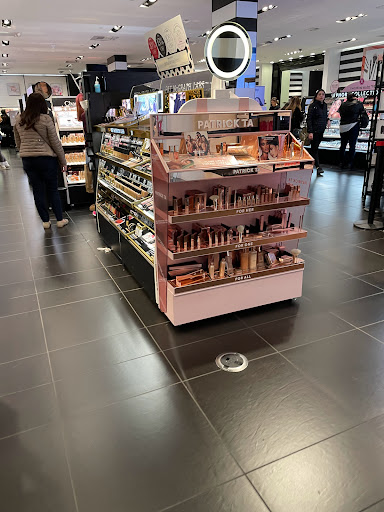 Cosmetics Store «SEPHORA», reviews and photos, 1 Garden State Plaza Blvd, Paramus, NJ 07652, USA