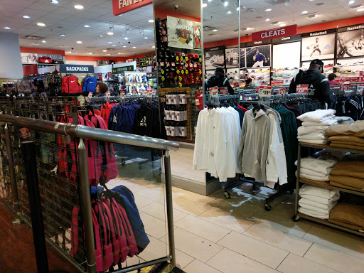 Shopping Mall «DC USA», reviews and photos, 3100 14th St NW, Washington, DC 20010, USA