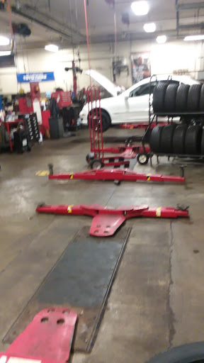 Tire Shop «Firestone Complete Auto Care», reviews and photos, 16950 Chesterfield Airport Rd, Chesterfield, MO 63005, USA