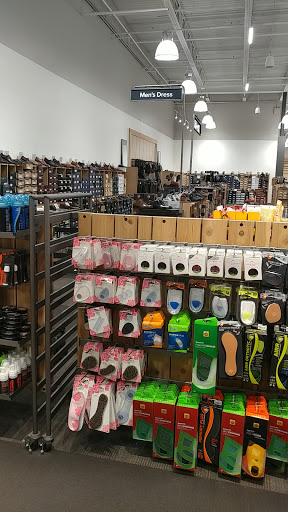 Shoe Store «DSW Designer Shoe Warehouse», reviews and photos, 300 NJ-18, East Brunswick, NJ 08816, USA