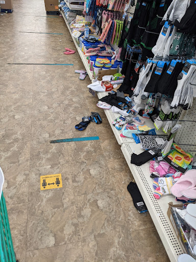 Dollar Store «Dollar Tree», reviews and photos, 201 Wooster Road North, Barberton, OH 44203, USA