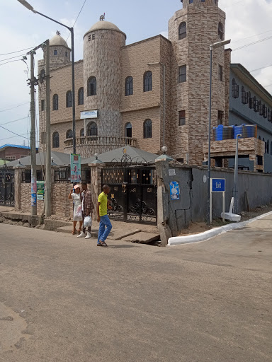 Aguda Market, Kusimo St, Surulere, Lagos, Nigeria, Outlet Mall, state Lagos