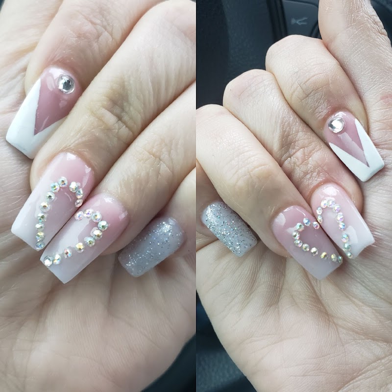 Salon Nails