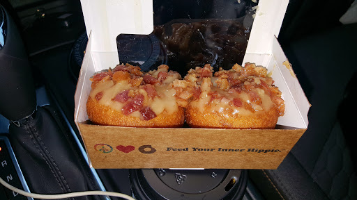 Donut Shop «Peace, Love and Little Donuts», reviews and photos, 4745 William Penn Hwy, Monroeville, PA 15146, USA