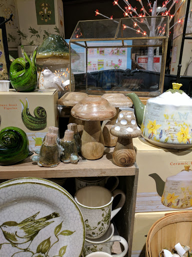 American Restaurant «Cracker Barrel Old Country Store», reviews and photos, 1301 League Line Rd, Conroe, TX 77304, USA