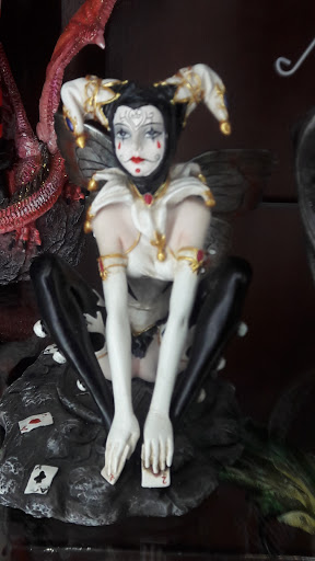 Tobacco Shop «Hunky Dory Pipe & Tobacco», reviews and photos, 271 W 7th Ave, Eugene, OR 97401, USA