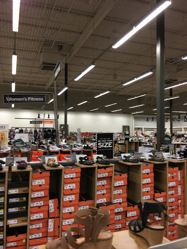 Shoe Store «DSW Designer Shoe Warehouse», reviews and photos, 7616 Farm to Market 1960 Rd W, Houston, TX 77069, USA