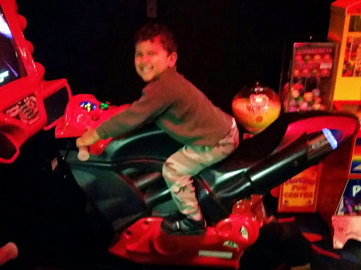 Bowling Alley «AMF Lancaster Lanes», reviews and photos, 4913 Transit Rd, Depew, NY 14043, USA