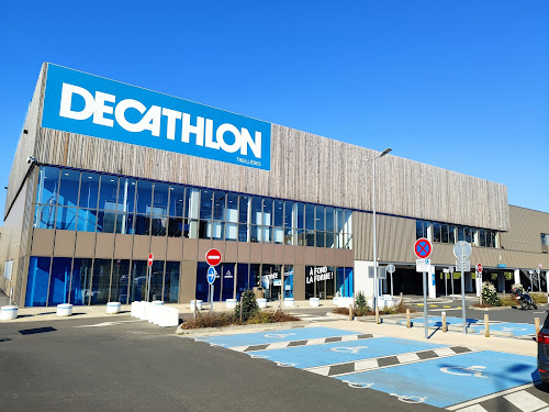 Magasin d'articles de sports Decathlon Nantes Treillières Treillières