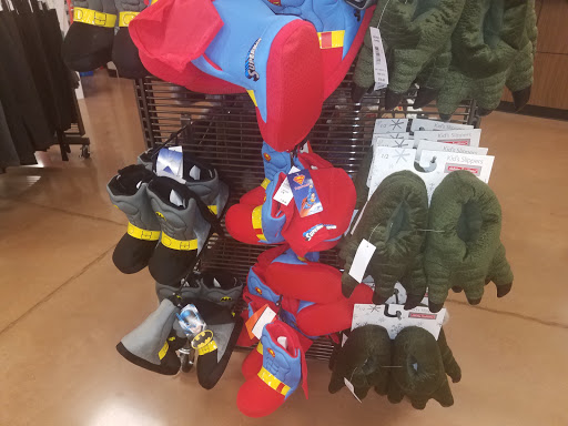 Grocery Store «Kroger Marketplace», reviews and photos, 4915 Dixie Hwy, Louisville, KY 40216, USA