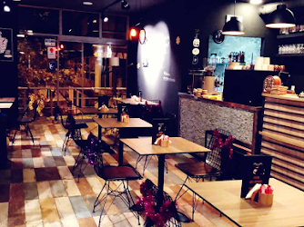 Amahoro cafe & restaurant