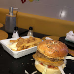 Photo n° 1 de l'avis de Manon.r fait le 18/03/2022 à 19:44 pour Maya food 73 ( crêpe burgers chesse nann halal) à Aix-les-Bains