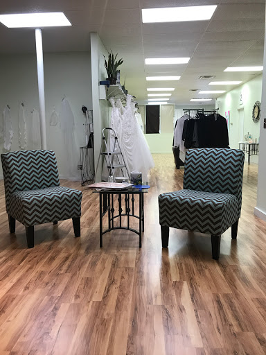 Plus Size Clothing Store «The Curvy Bride Boutique», reviews and photos, 8210 S Harvard Ave, Tulsa, OK 74137, USA