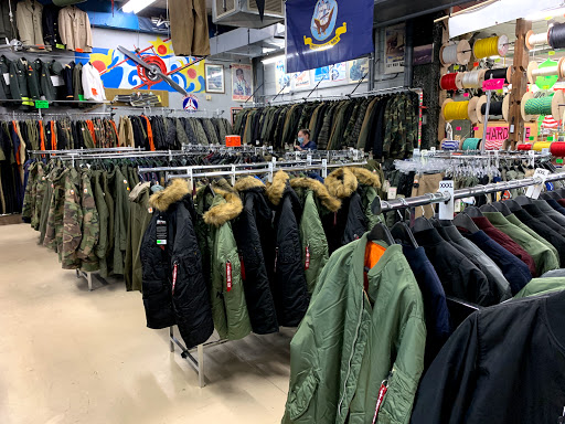 Sporting Goods Store «Andy & Bax Sporting Goods», reviews and photos, 324 SE Grand Ave, Portland, OR 97214, USA