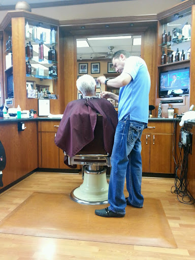 Barber Shop «Classic Barber Shop», reviews and photos, 12609 N Tatum Blvd, Phoenix, AZ 85032, USA