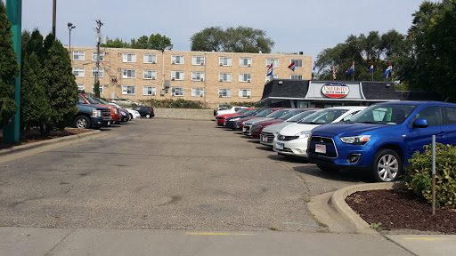 Car Dealer «University Auto Sales», reviews and photos, 616 E 78th St, Richfield, MN 55423, USA