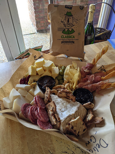 Wine Store «Piazza Discepoli Wine & Food», reviews and photos, 7754 Camargo Rd, Cincinnati, OH 45243, USA