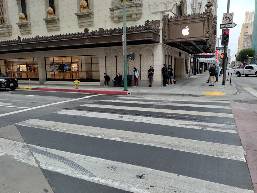 Performing Arts Theater «Globe Theatre», reviews and photos, 740 S Broadway, Los Angeles, CA 90014, USA