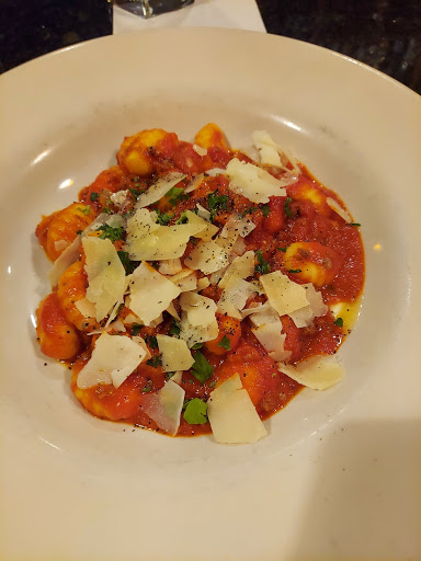 Italian Restaurant «Vincitori», reviews and photos, 14 N Cass Ave, Westmont, IL 60559, USA