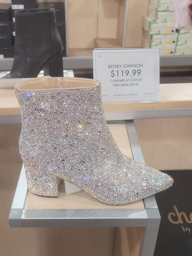 Shoe Store «DSW Designer Shoe Warehouse», reviews and photos, 314 Marketplace Mile, Plainfield, IN 46168, USA