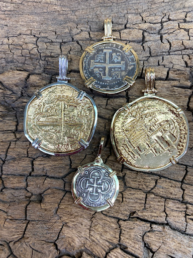 Wholesale Jeweler «Downtown Goldsmith», reviews and photos, 139 N Woodland Blvd, DeLand, FL 32720, USA