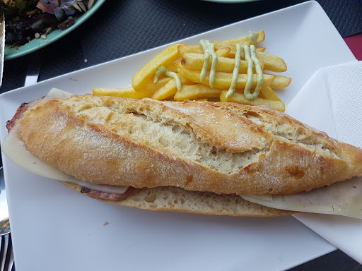 Información y opiniones sobre RESTAURANTE BAR TURIETO de Torla-Ordesa
