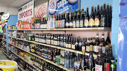 Liquor Store «Westmont Liquors», reviews and photos, 310 Ogden Ave, Westmont, IL 60559, USA