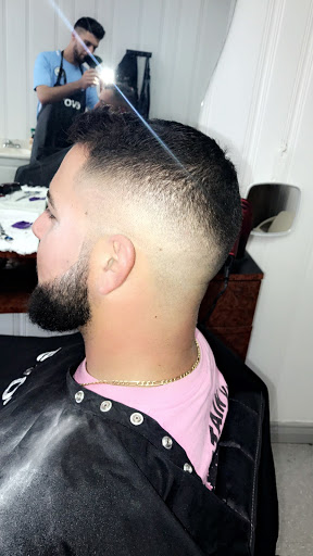 Barber Shop «Semmys barber shop», reviews and photos, 125 Washington St, Middletown, CT 06457, USA