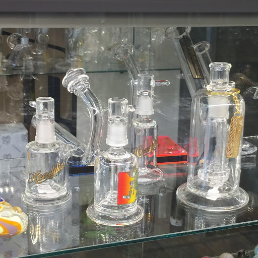 Tobacco Shop «Headdies Pipe & Vape Shop», reviews and photos, 103 E State St, Ithaca, NY 14850, USA