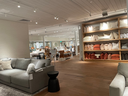 Furniture Store «Crate and Barrel», reviews and photos, 2801 W Big Beaver Rd, Troy, MI 48084, USA