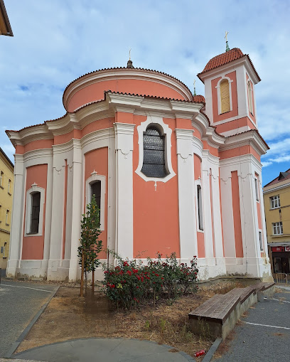 Kašna se slunečními hodinami