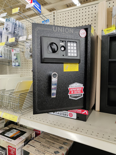 Hardware Store «Harbor Freight Tools», reviews and photos, 32706 John R Rd, Madison Heights, MI 48071, USA