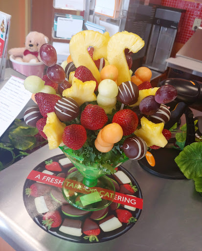 Gift Shop «Edible Arrangements», reviews and photos, 570 Stillwater Ave, Bangor, ME 04401, USA