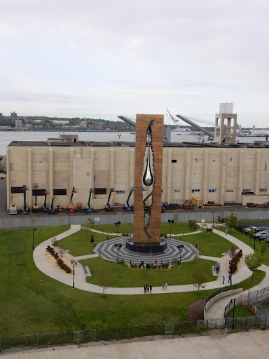 Monument «Tear Drop Memorial», reviews and photos, 51 Port Terminal Blvd, Bayonne, NJ 07002, USA