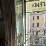 Photo n°5 de l'avis de Wajd.l fait le 27/02/2024 à 05:14 sur le  Fendi Private Suites à Rome